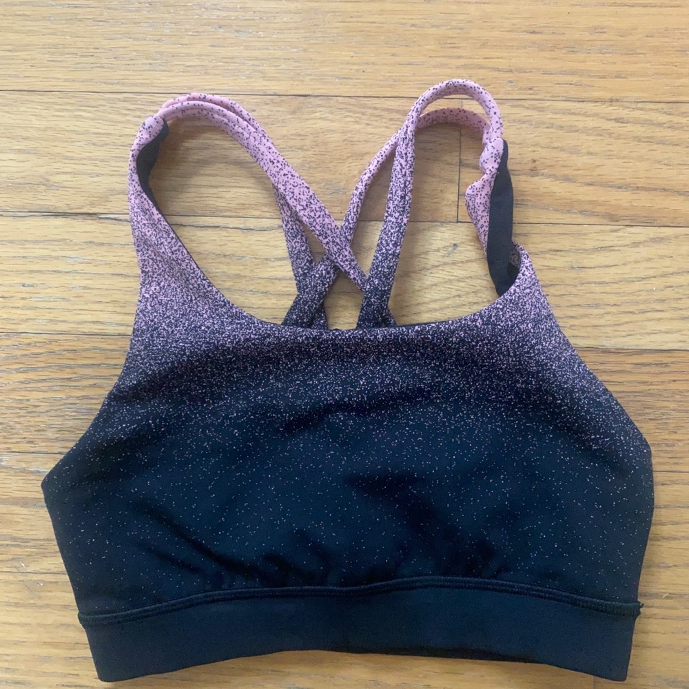 Lululemon sports bra